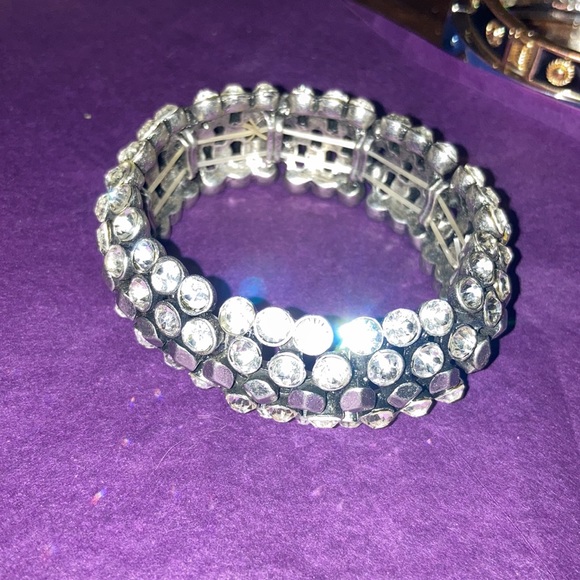 COPY - New old stock Lia Sophia metal bead and Crystal stretch bracelet - Picture 3 of 3
